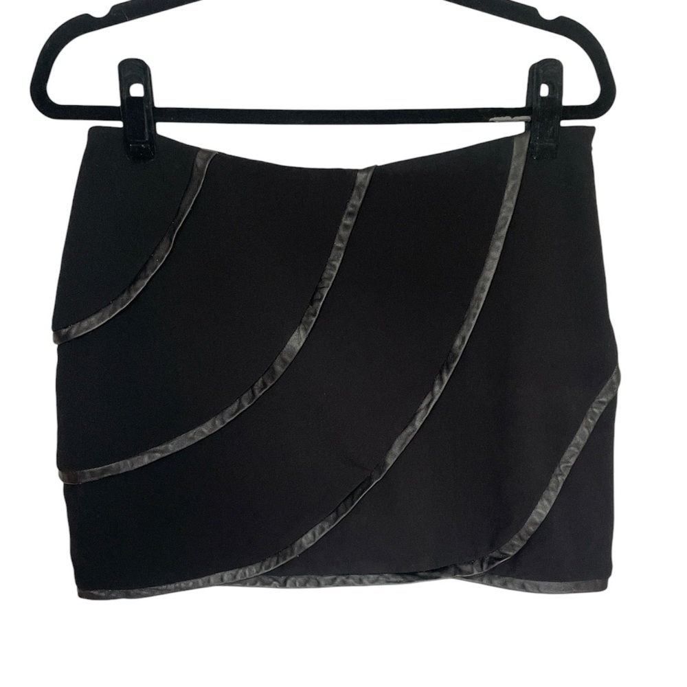 Diane von Furstenberg Mini Skirt - Black Sz 8